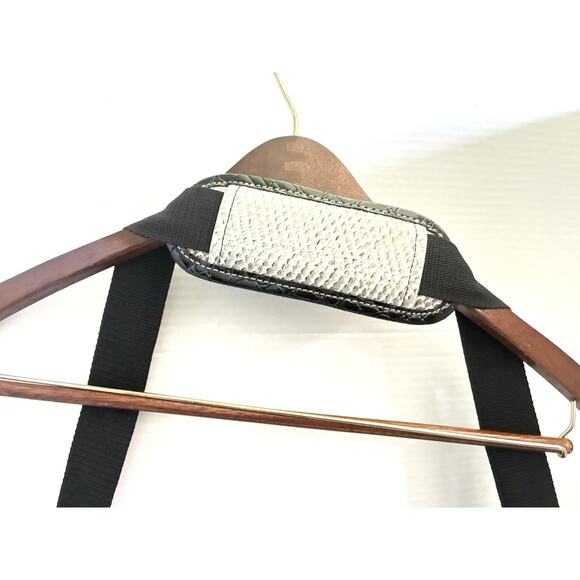 Samantha Brown Croc-Embossed Dowel Travel Bag Black/white - Picture 9 of 16